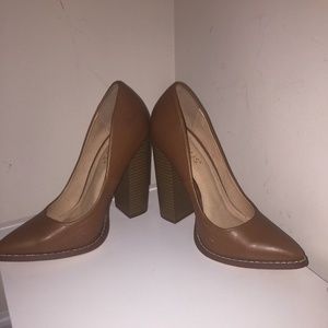 Venus Brown Heels